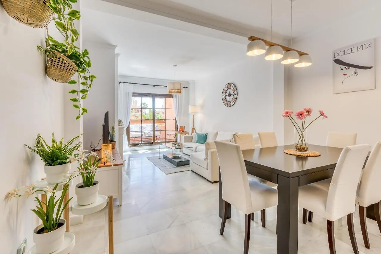 Deluxe Relax Apartment With Pool Estepona